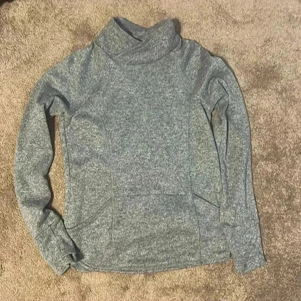 TEK Gear pullover size small